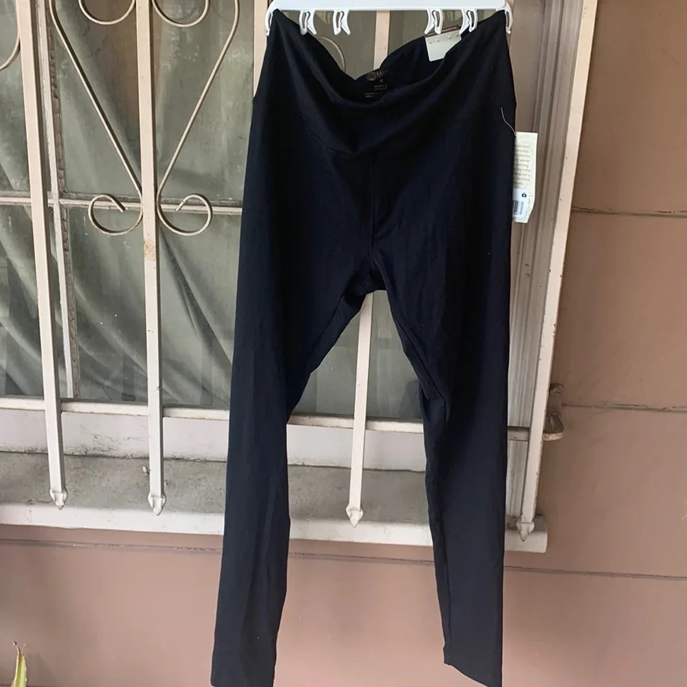 Balance Collection, The Legging 27” inseam. NWT. Black & size medium. - Picture 1 of 6
